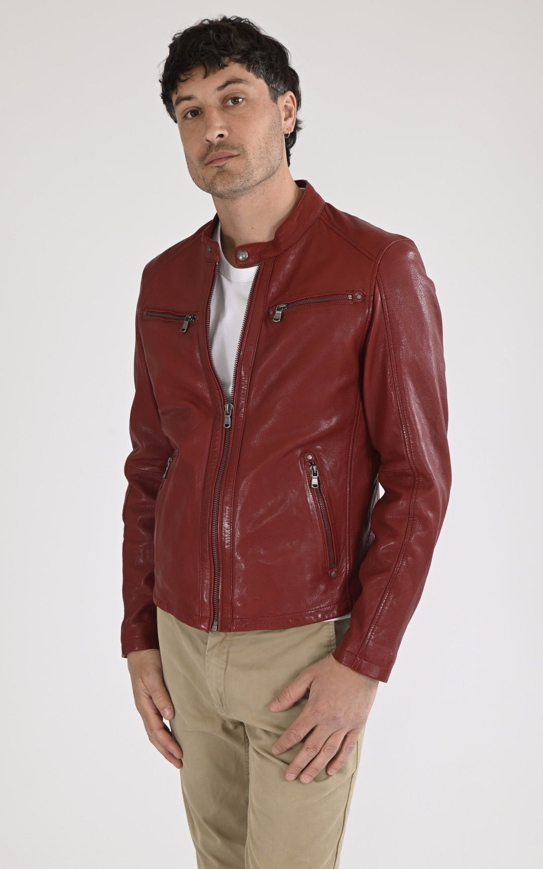 A "GAFINO 101843" Rouge Daytona 73 Blouson Homme opened photo