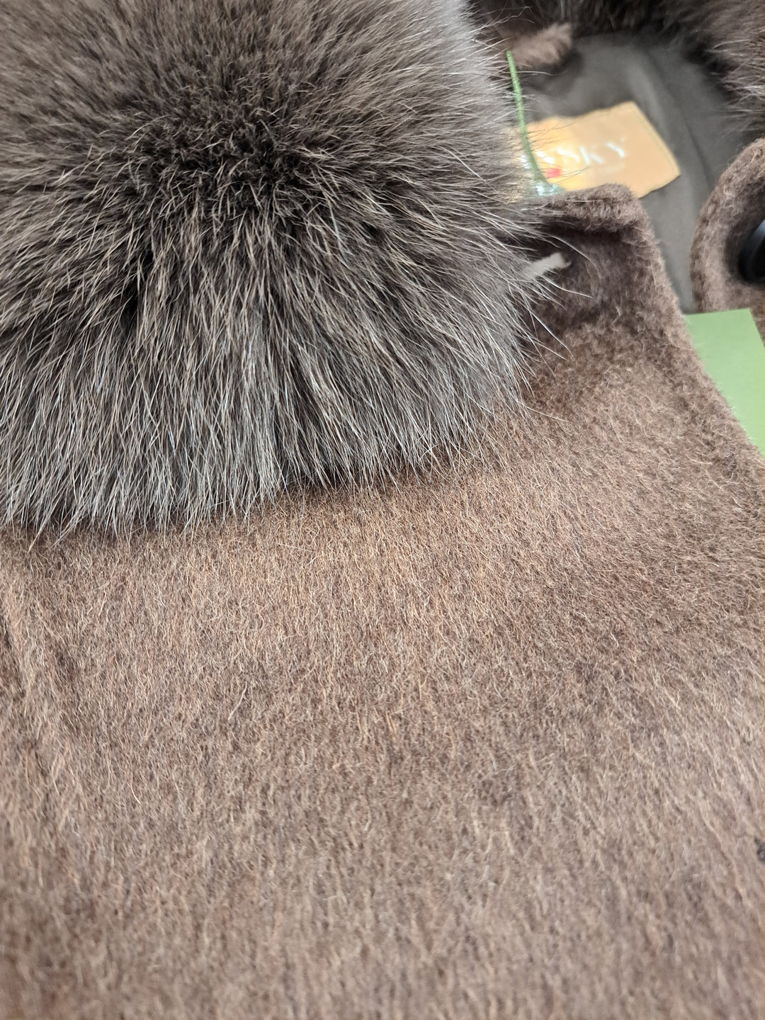 Jilibi, 95 cm. Krage - 100% Ull - Dam - Brun