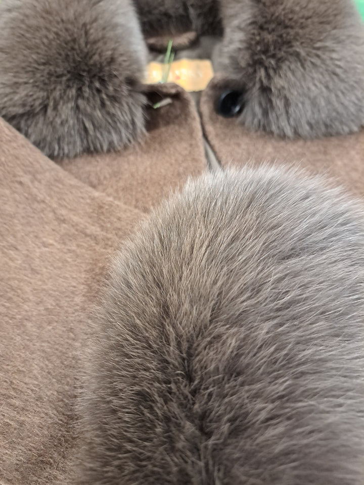Jilibi, 95 cm. Krage - 100% Ull - Dam - Brun