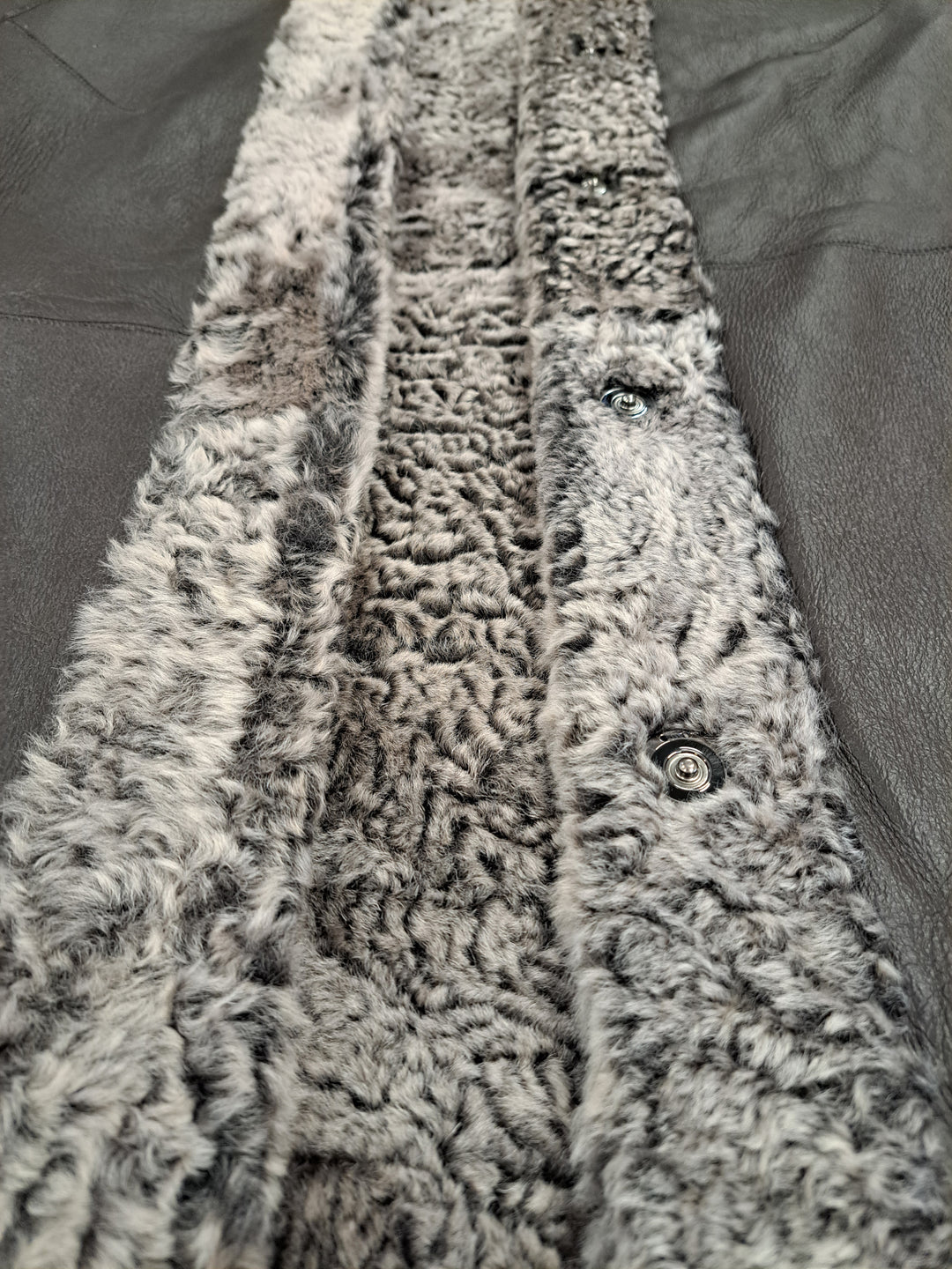 Innocente, 125 cm. - Collar - La Coon Lamb - Women - Dark Brown