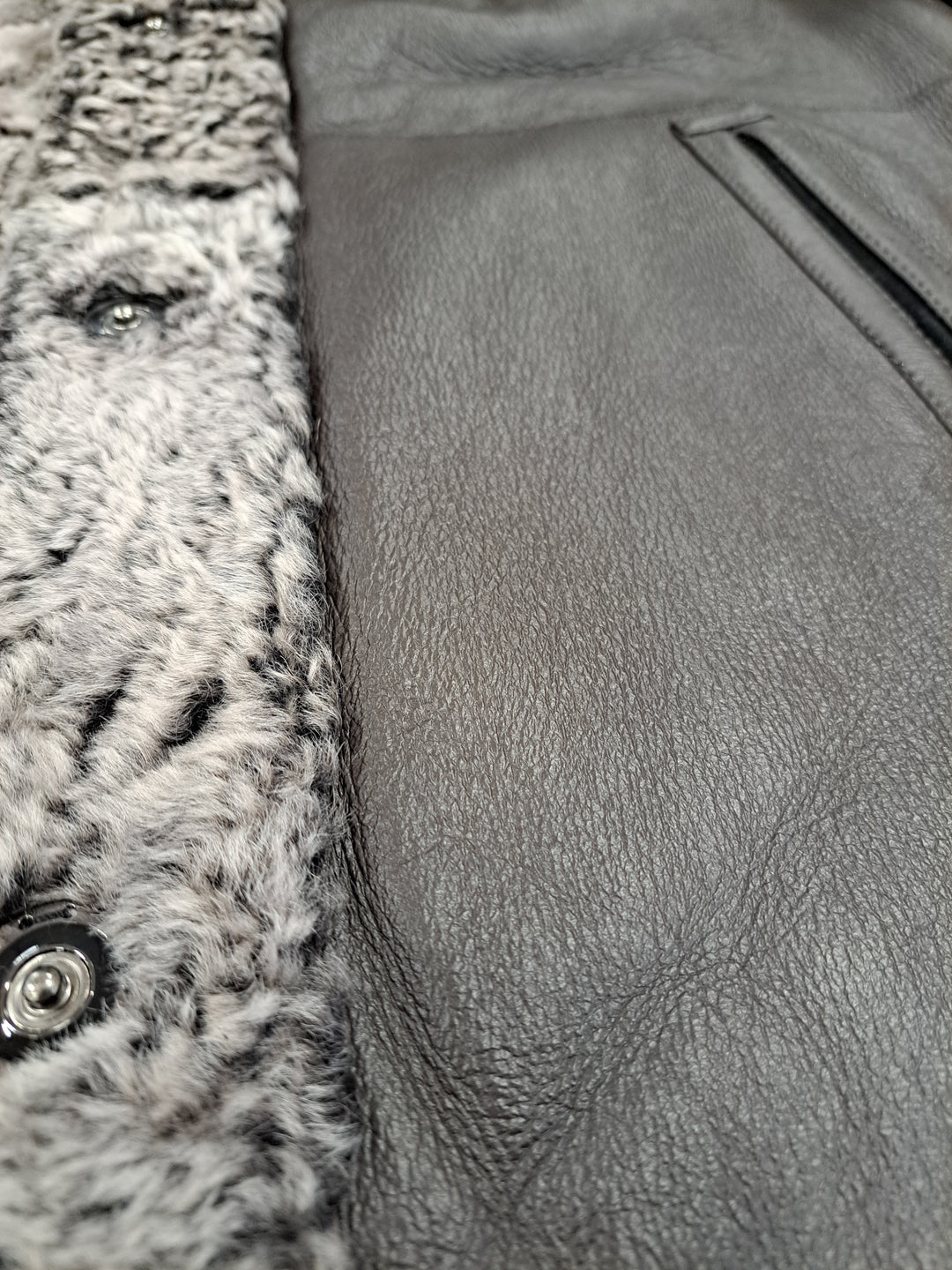 Innocente, 125 cm. - Collar - La Coon Lamb - Women - Dark Brown