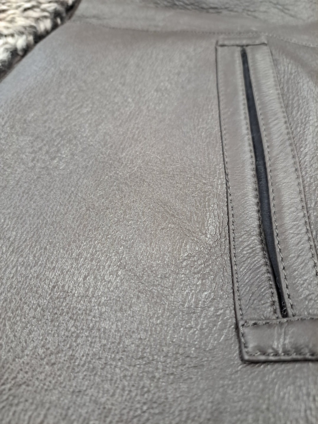 Innocente, 125 cm. - Collar - La Coon Lamb - Women - Dark Brown