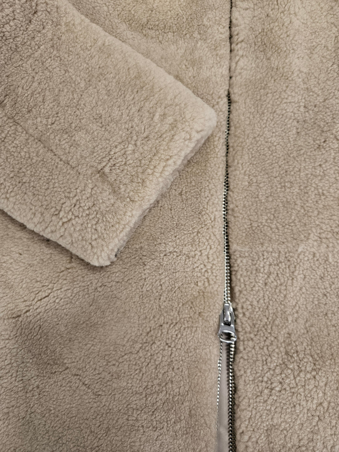 Delaney, 87 cm. - Hood Curly Lamb - Women Dark Beige
