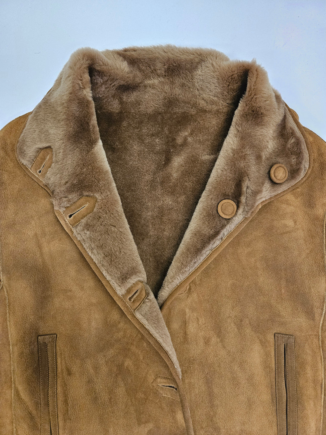 Jumana, 60 cm. - Kragen - Wildlederlamm - Damen - Tabak