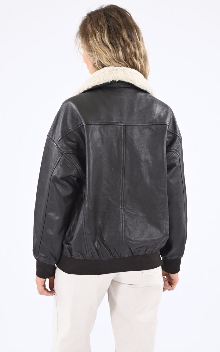A "LCWDAISY2" Marron Schott Pilote Femme back photo