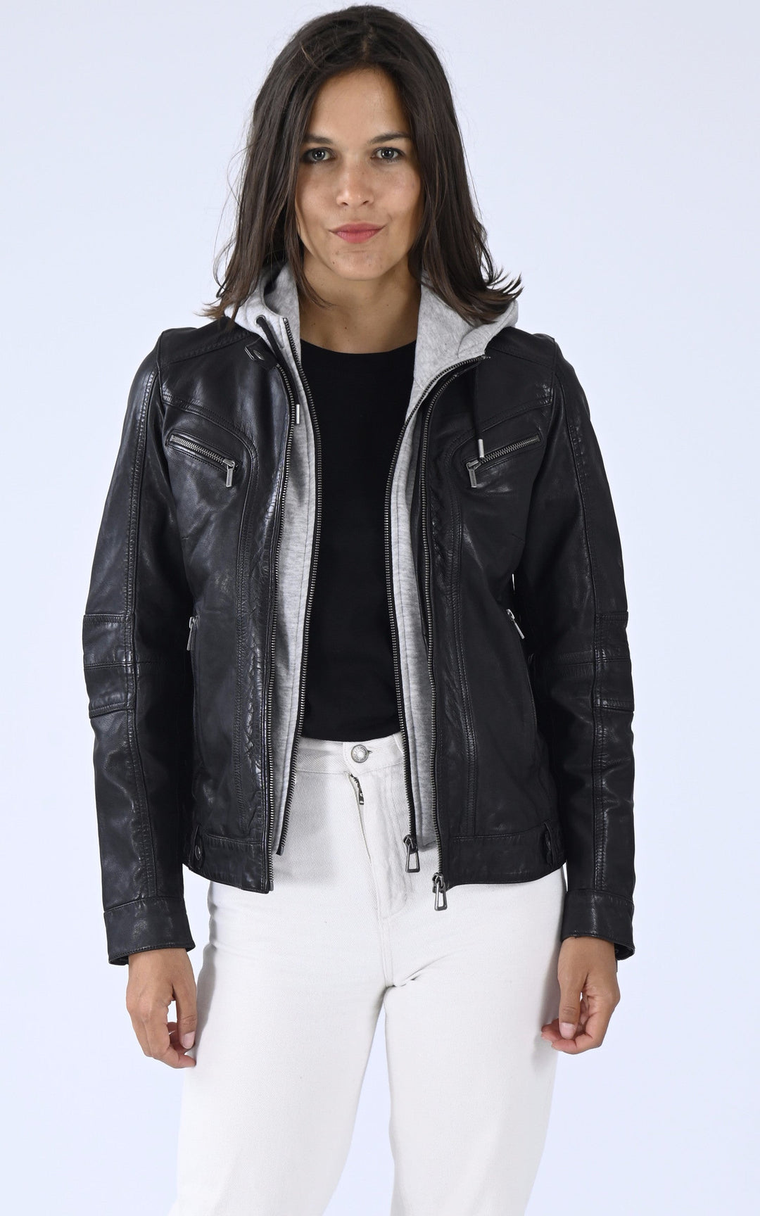 A "SILENE HOOD 102124" Noir Rose Garden Blouson Femme closed photo