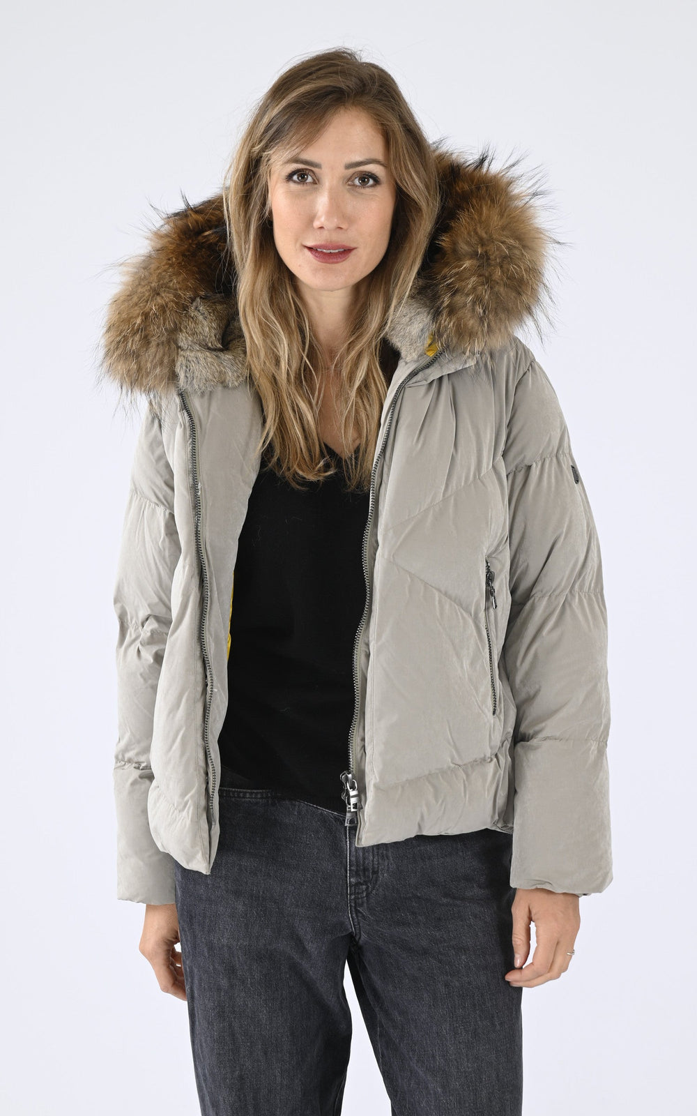 A "SNOW 515" Kaki Clair Blonde n°8 Ves Doudoune Femme opened photo