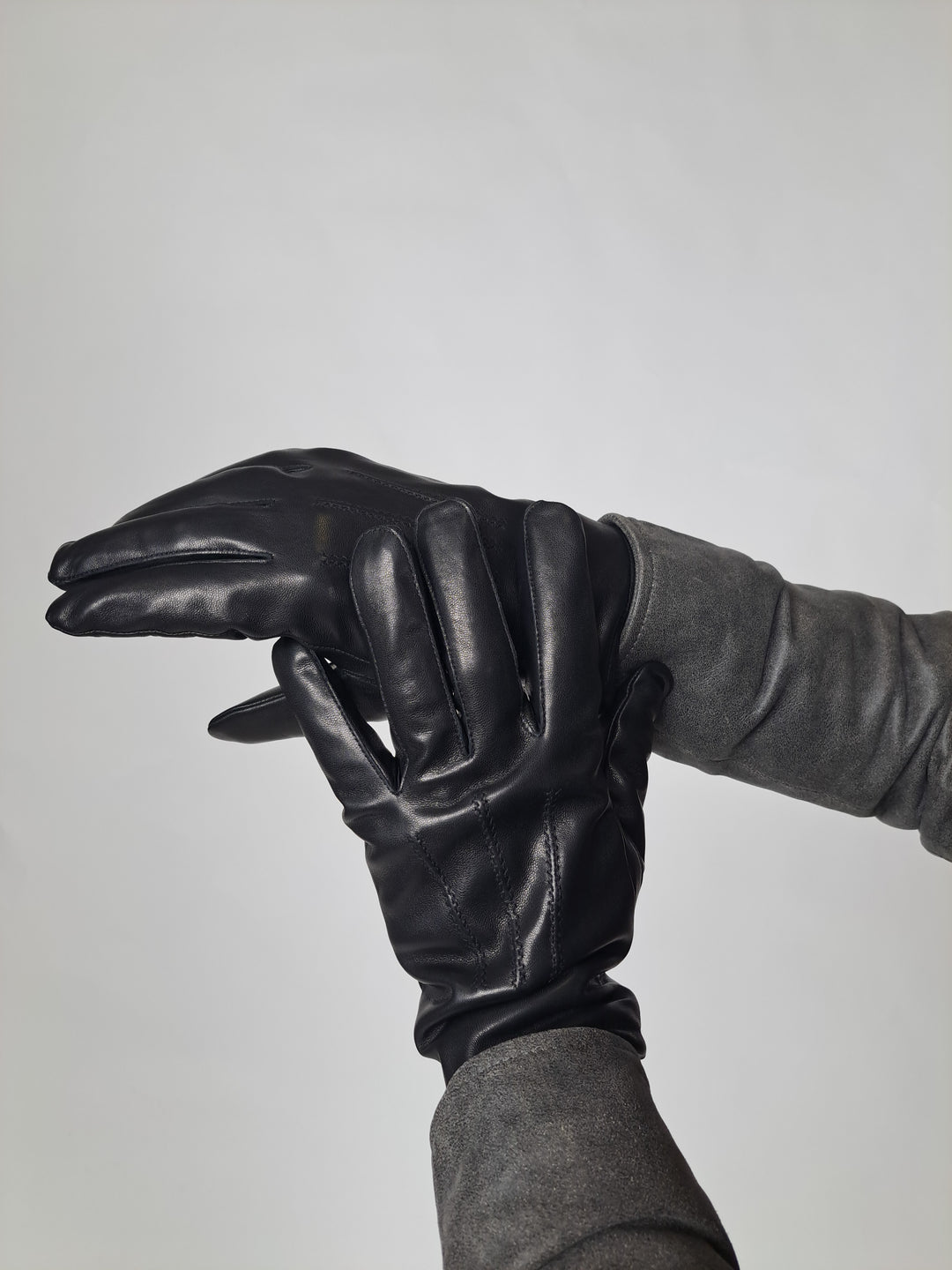 7607 Glove - Lamb Slink Leather -Accesories - Black