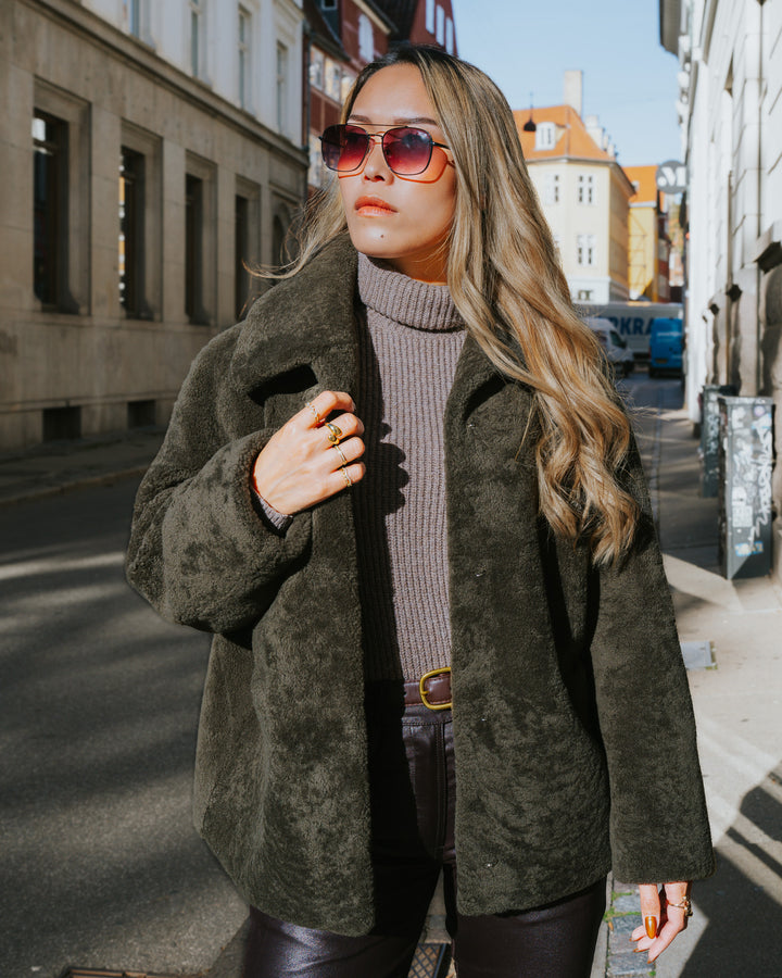 Irene, 65 cm. - Collar - Curly Lamb - Women - Army