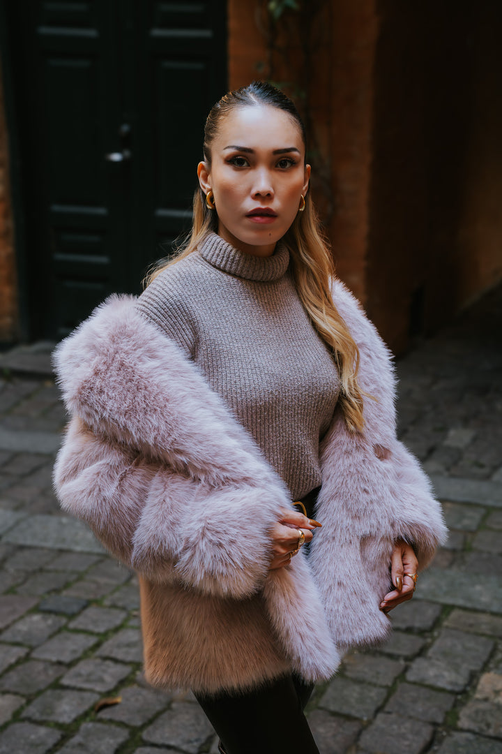 Jemima, 70 cm. - 100% Faux Fur - Women - Pink