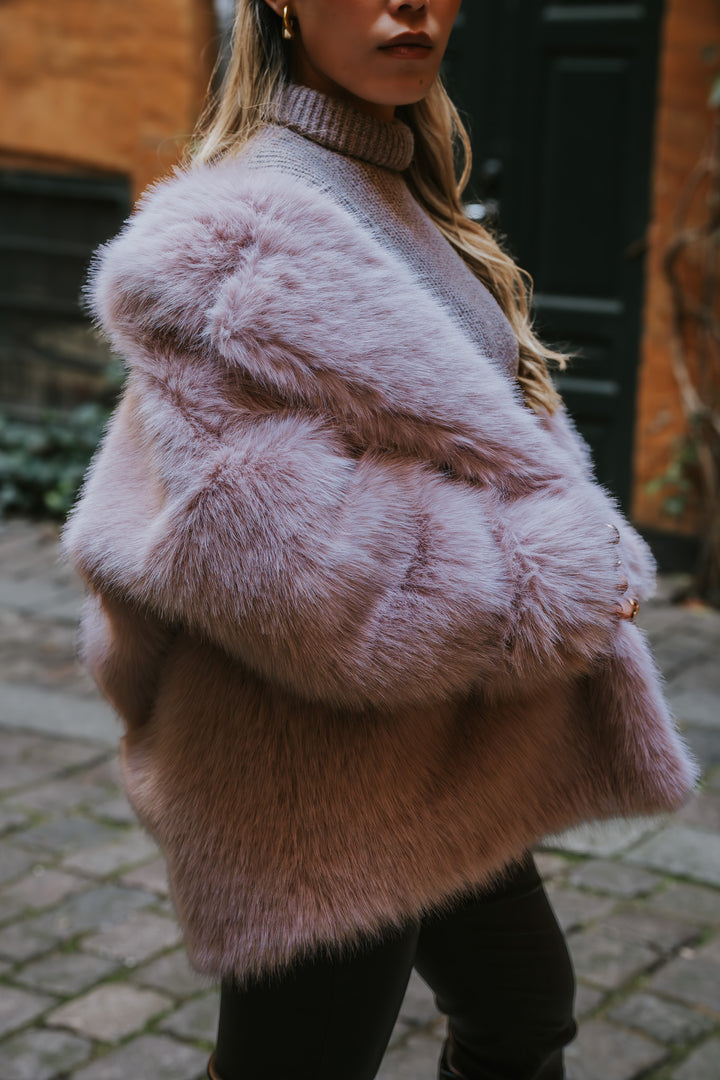 Jemima, 70 cm. - 100% Faux Fur - Women - Pink