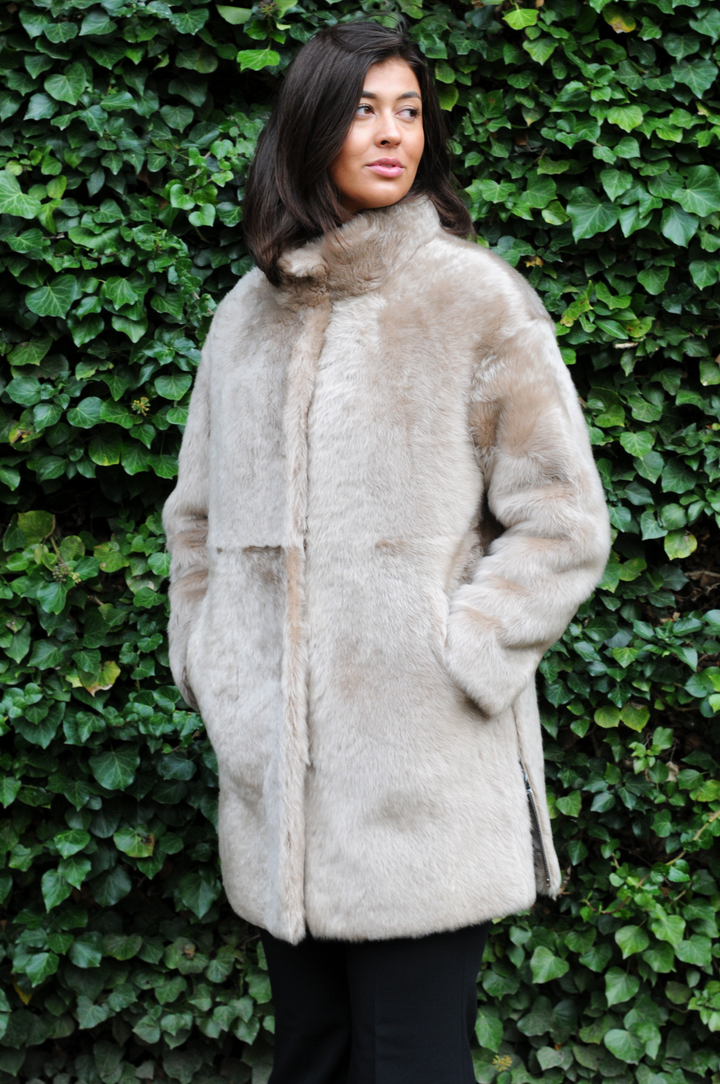 Halima, 85 cm. - Halsband - La Coon Lamm - Damen - Kamel