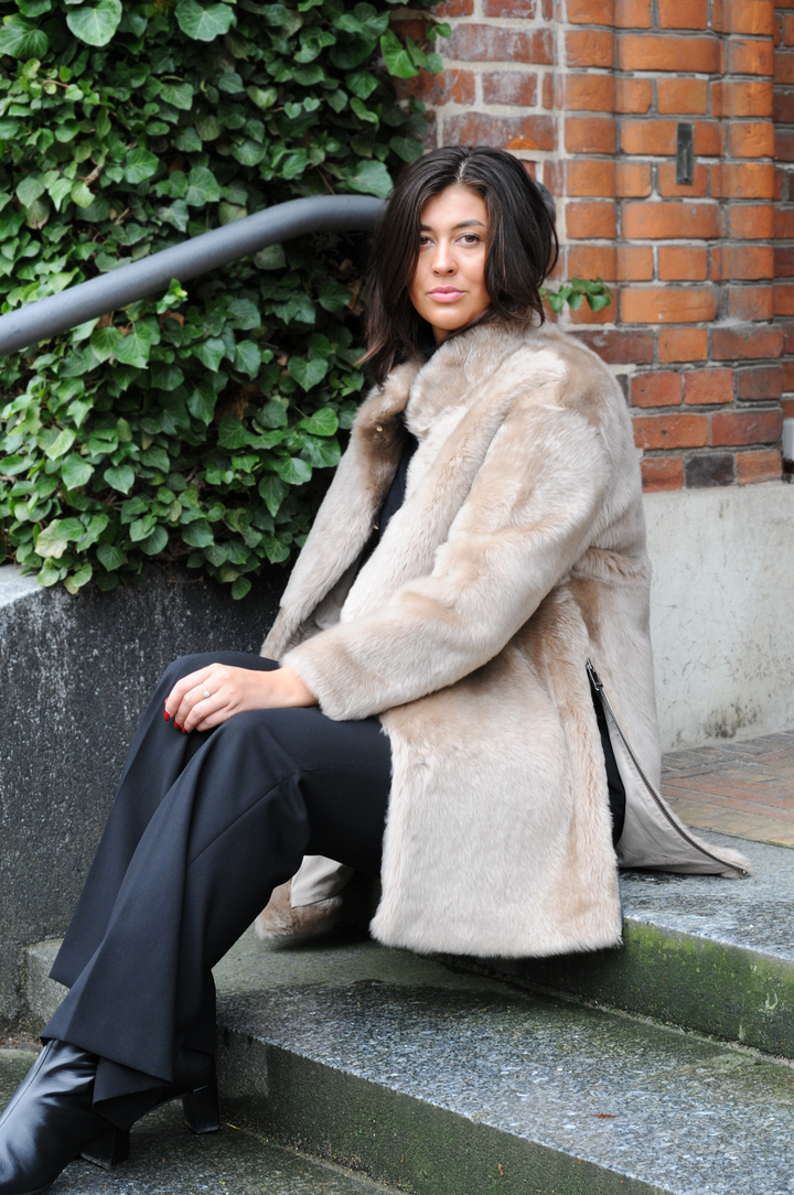 Halima, 85 cm. - Halsband - La Coon Lamm - Damen - Kamel