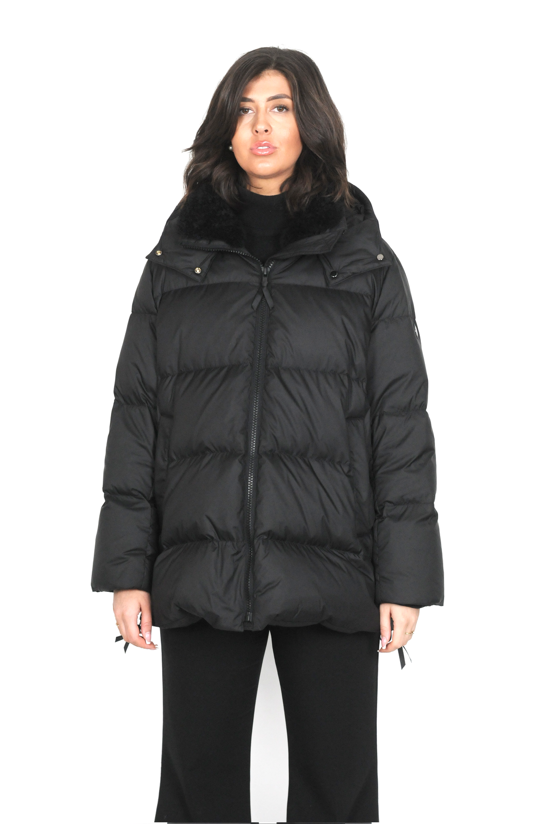 Hester, 75 cm. - Daunenjacke mit Kapuze – Damen – Schwarz