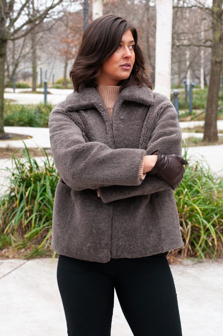 Irene, 65 cm. - Collar - Curly Lamb - Women - Taupe