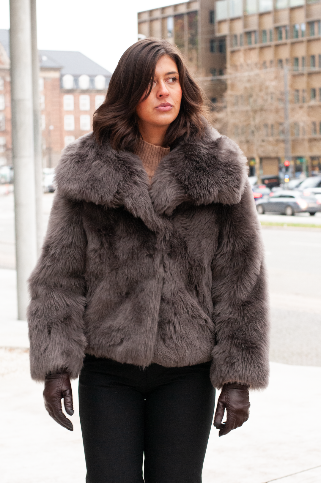Irmine, 55 cm. - Krage - Toscana Lamb - Kvinner - Taupe