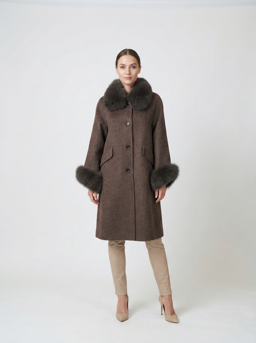 Jilibi, 95 cm. Krage - 100% Ull - Dam - Brun