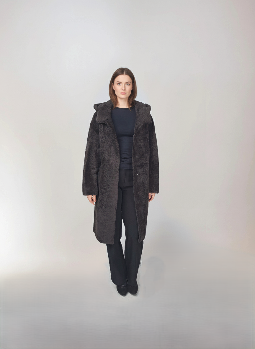 Iluka, 100 cm. - Kapuze - Curly Lamb - Damen - Kaffee