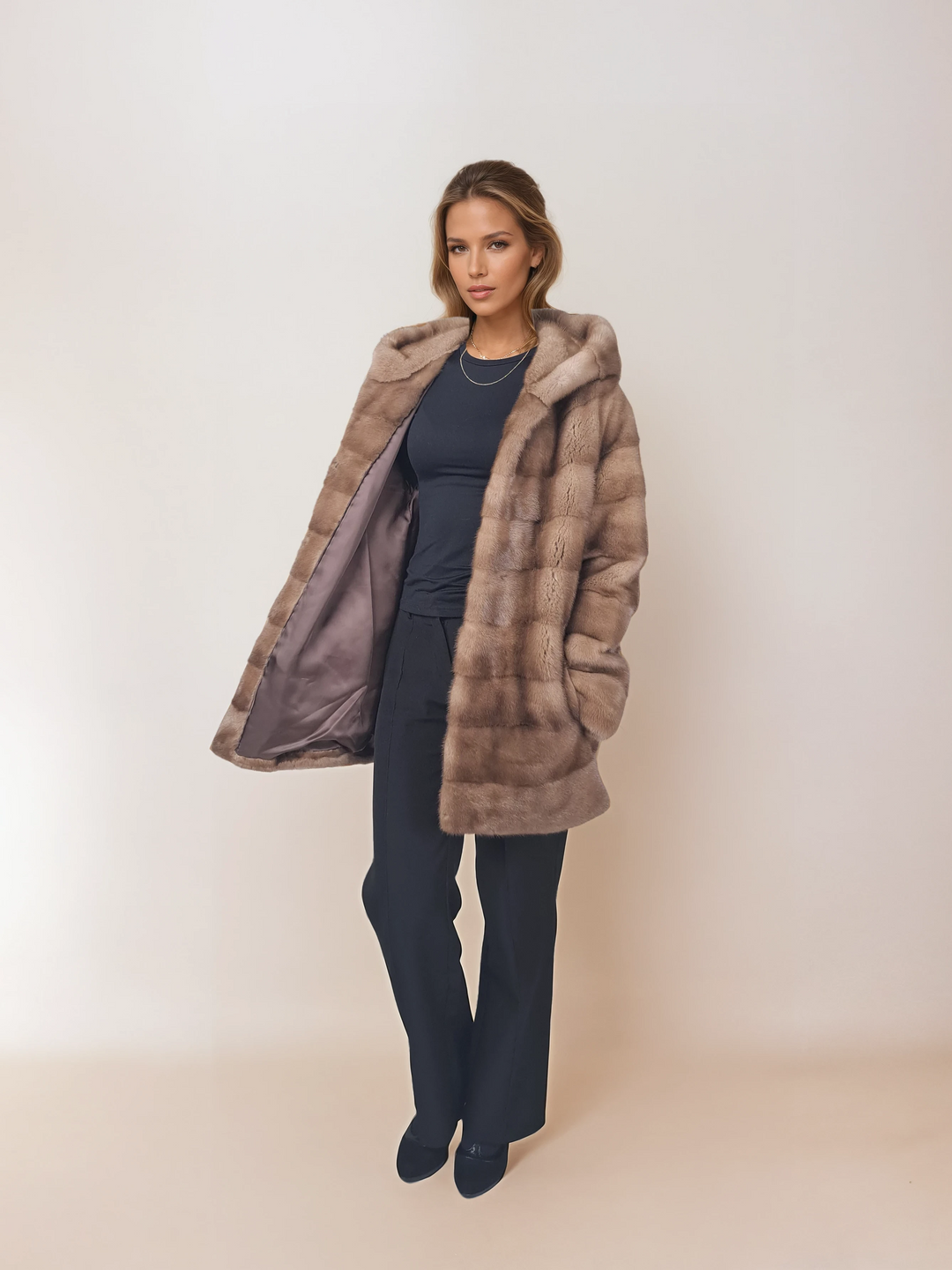 Viktoria, 75 cm. - Kapuze - Nerz - Damen - Pastell