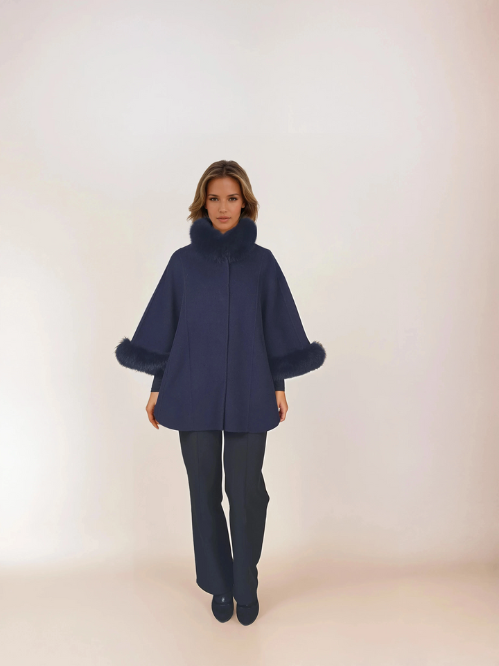 Damini Poncho, 75 cm. - 100 % Wolle – Damen – Marineblau