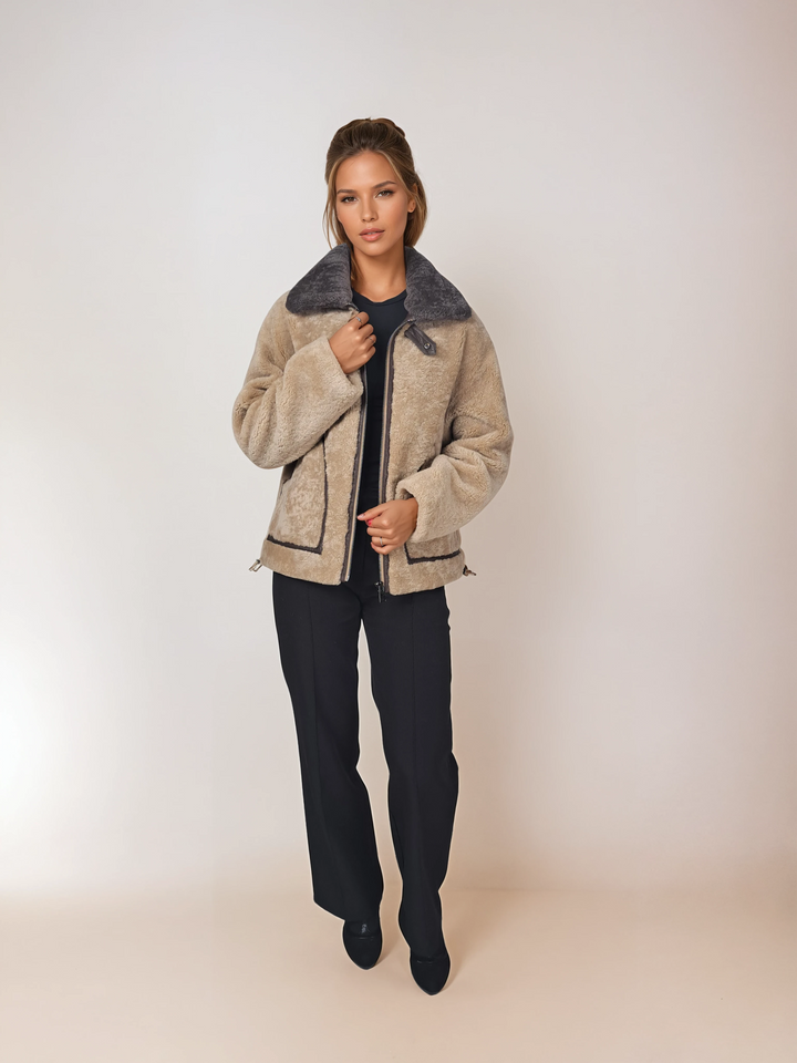 Illulu, 63 cm. – Kragen – Curly Lamb – Damen – Helles Kamel und Taupe