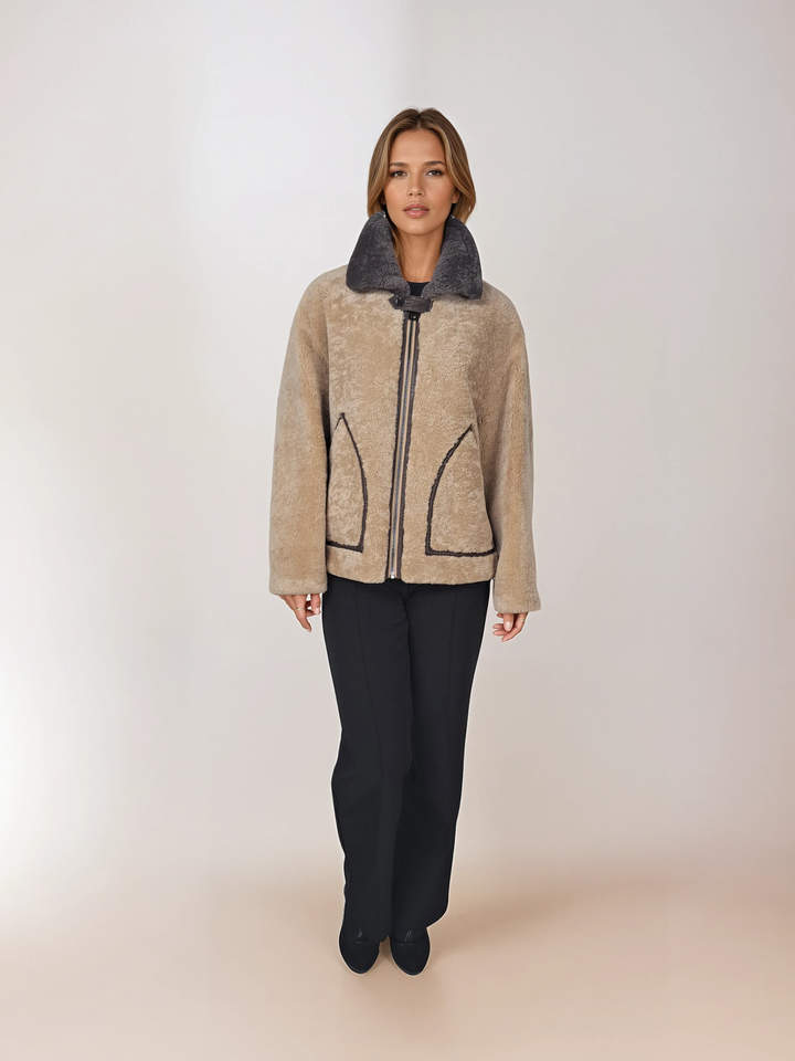 Illulu, 63 cm. – Kragen – Curly Lamb – Damen – Helles Kamel und Taupe