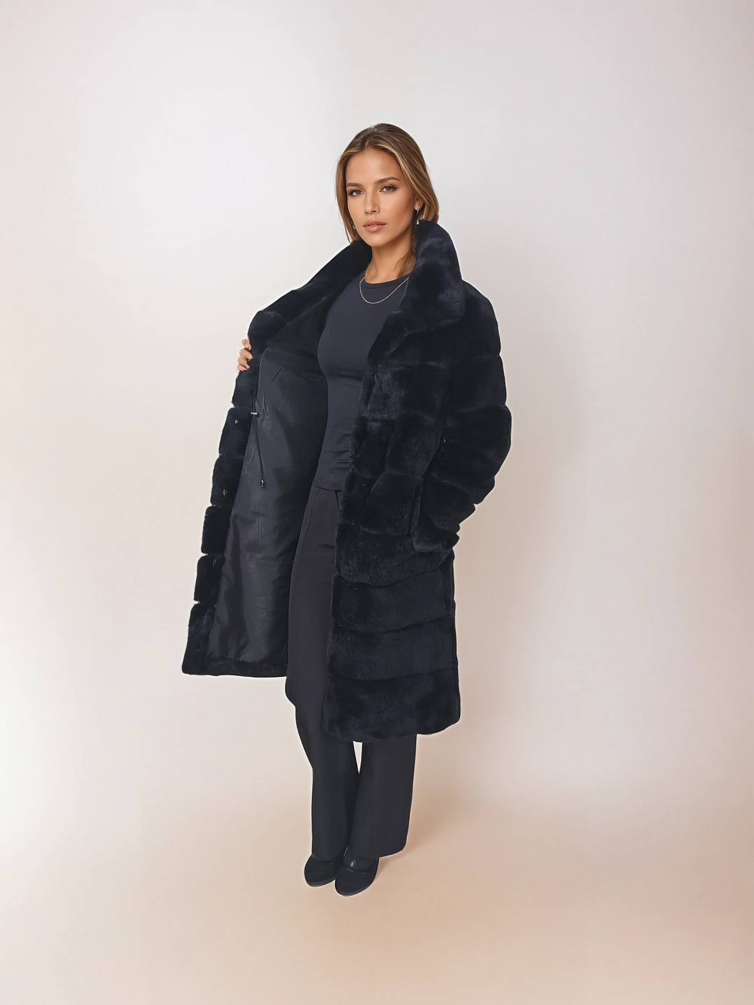 Petrovski, 100 cm. - Halsband - Rex - Damen - Schwarz