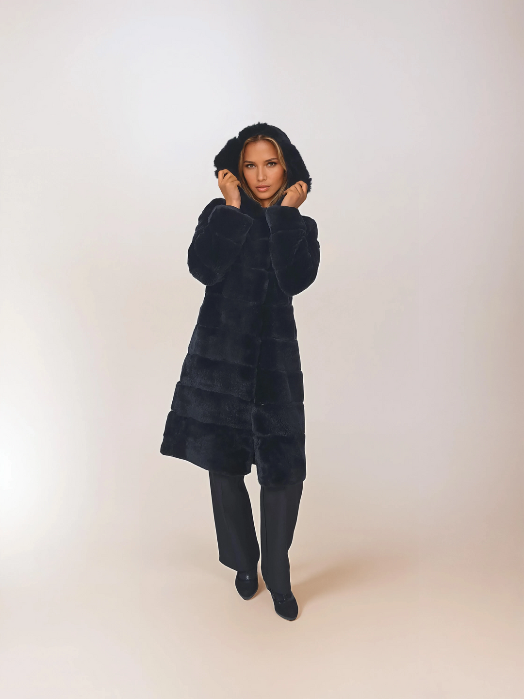 Petrovski, 100 cm. - Kapuze - Rex - Damen - Schwarz