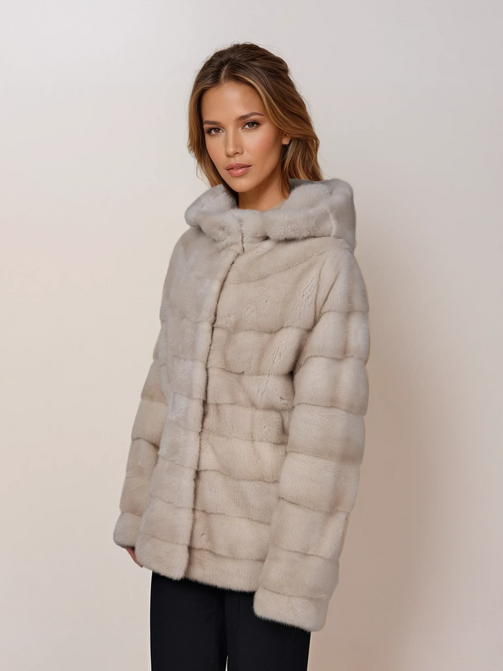 Dreifaltigkeit, 73 cm. - Kapuze - Nerzpelzjacke - Damen - Perle 