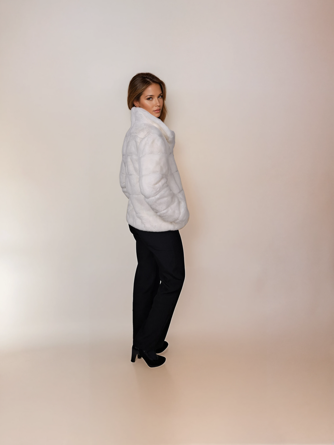 Petrovski, 60 cm. - Halsband - Rex - Damen - Weiß