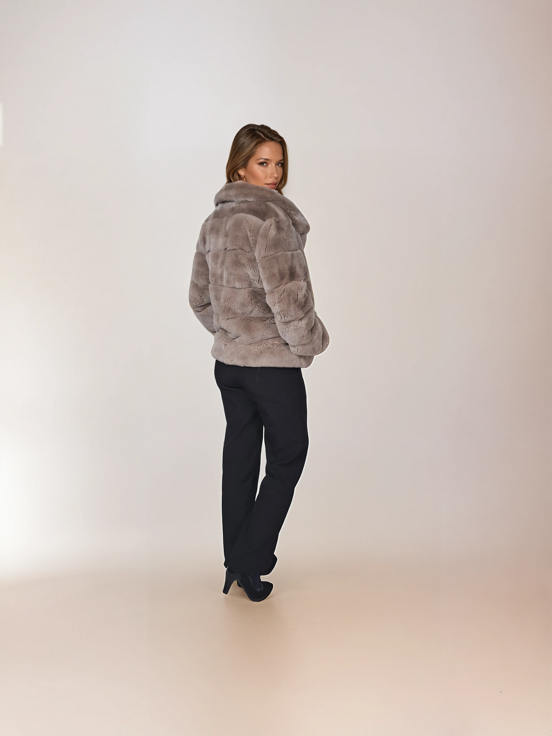 Petrovski, 60 cm. - Kragen - Rex - Damen - Cafe Latte