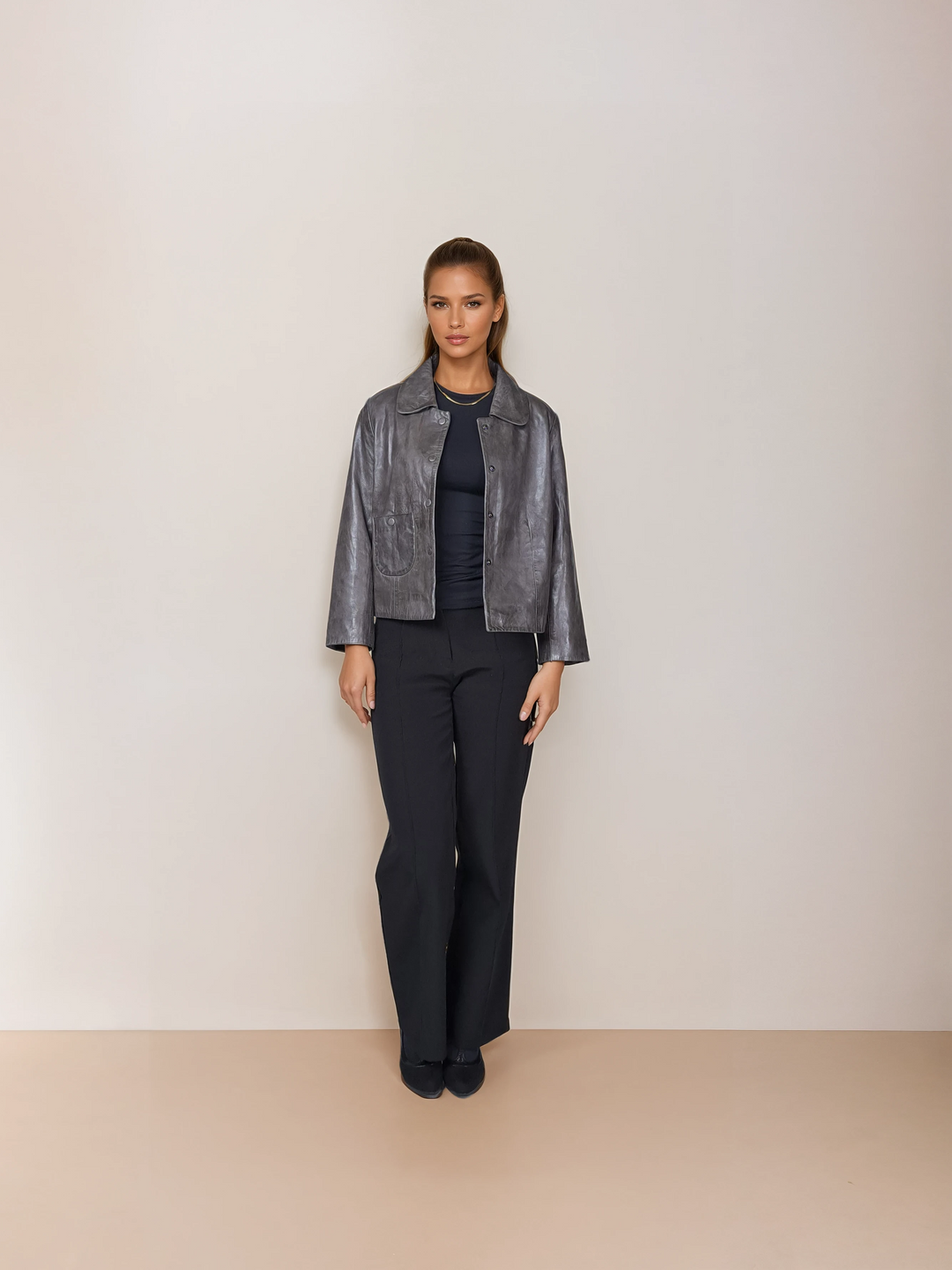 Marley, 53 cm. - Kragen - Lamm-Luxusleder - Damen - Grau