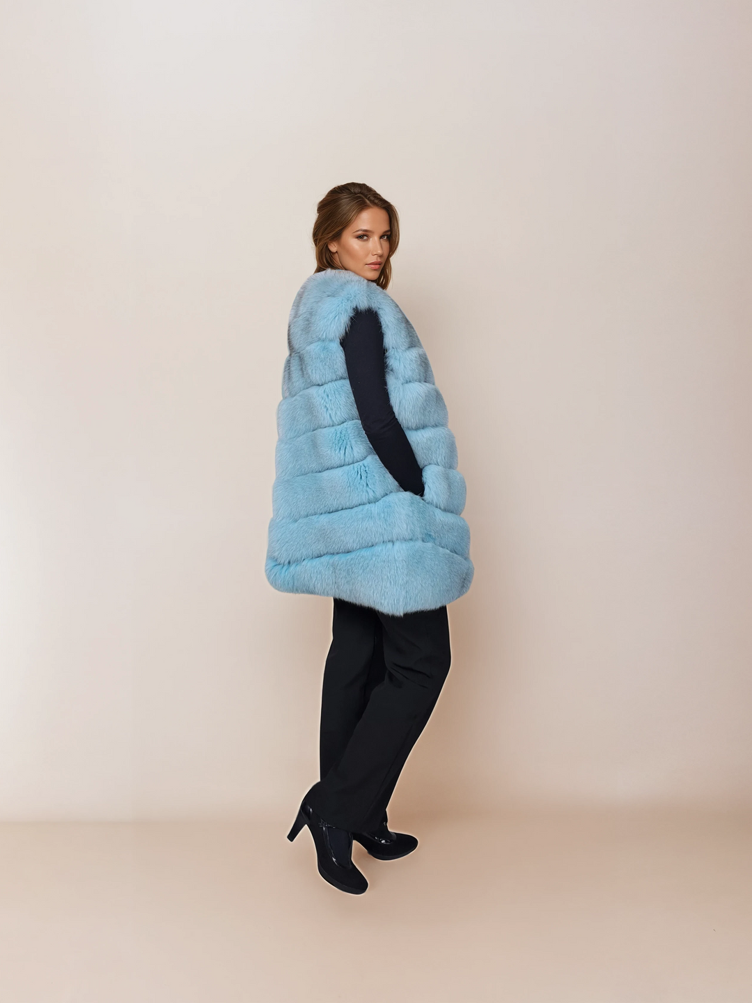 146 Vest, 75 cm. - Blue Fox - Women - Turquoise