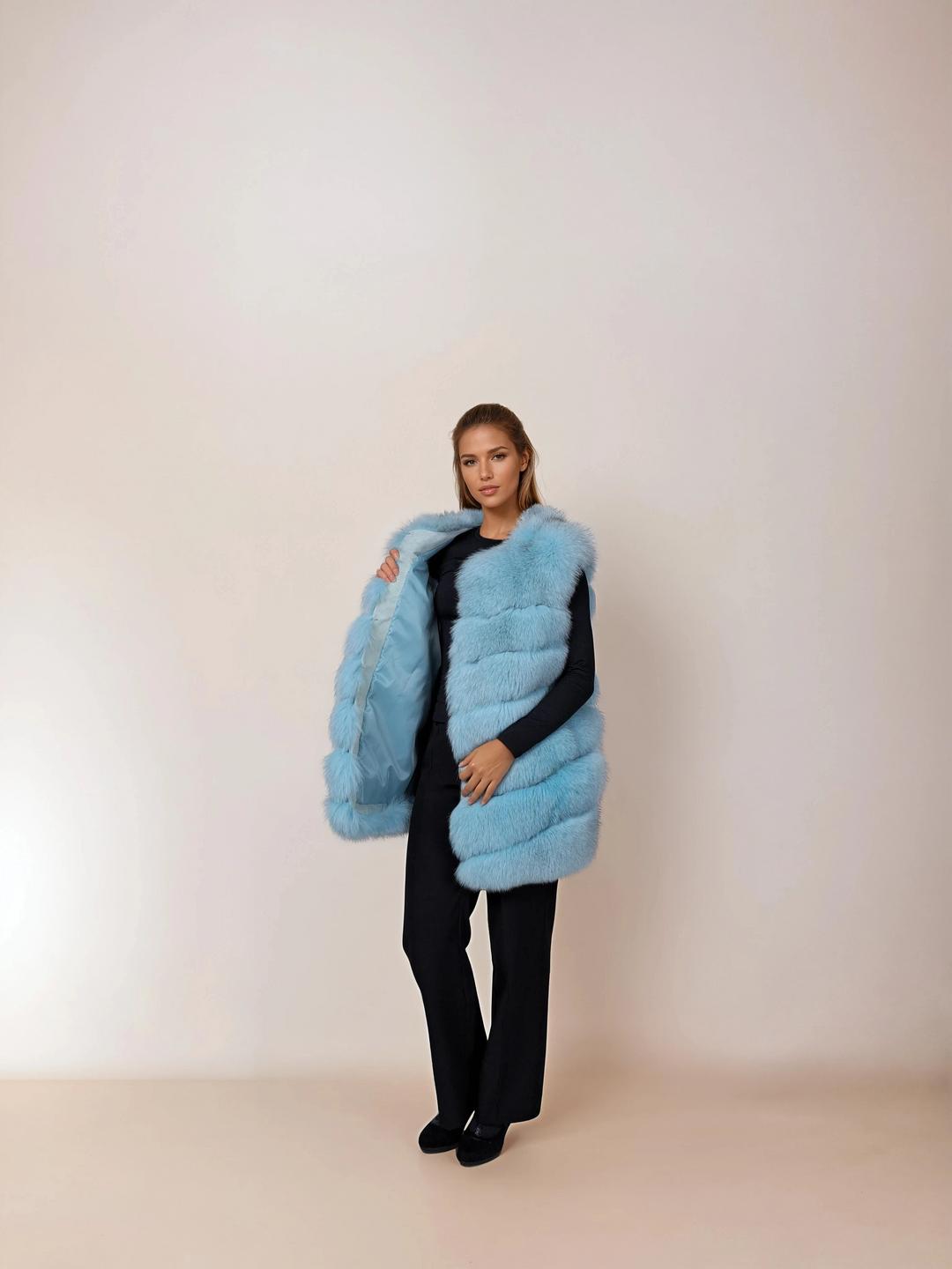 146 Vest, 75 cm. - Blue Fox - Women - Turquoise