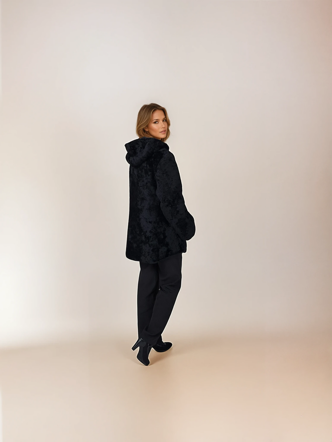 Trinity, 73 cm. - Hood - Curly Lamb - Women - Black