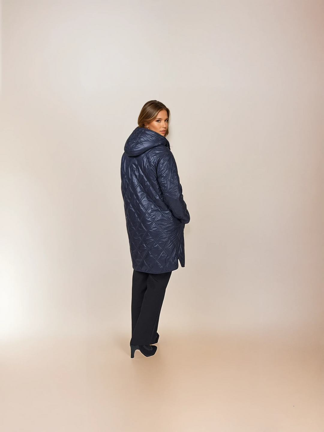 Guernsey, 90 cm. - Hood - Lamb Straight Hair - Women - White