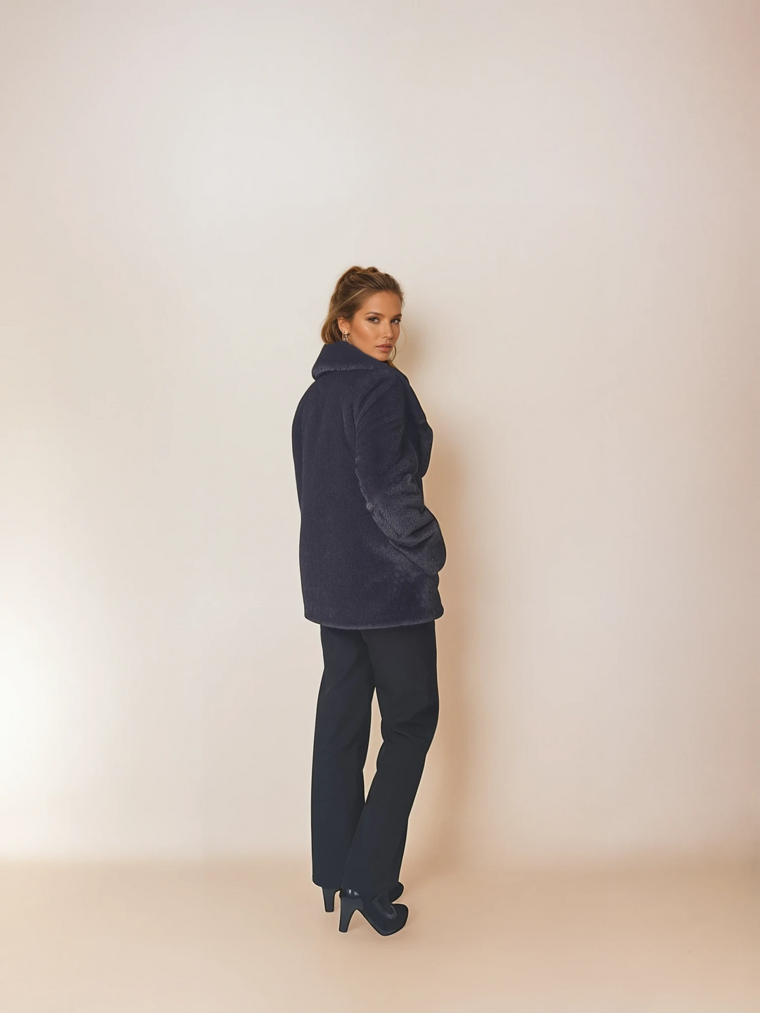 Jordana, 70 cm. - 100 % fuskpäls - Dam - Lila