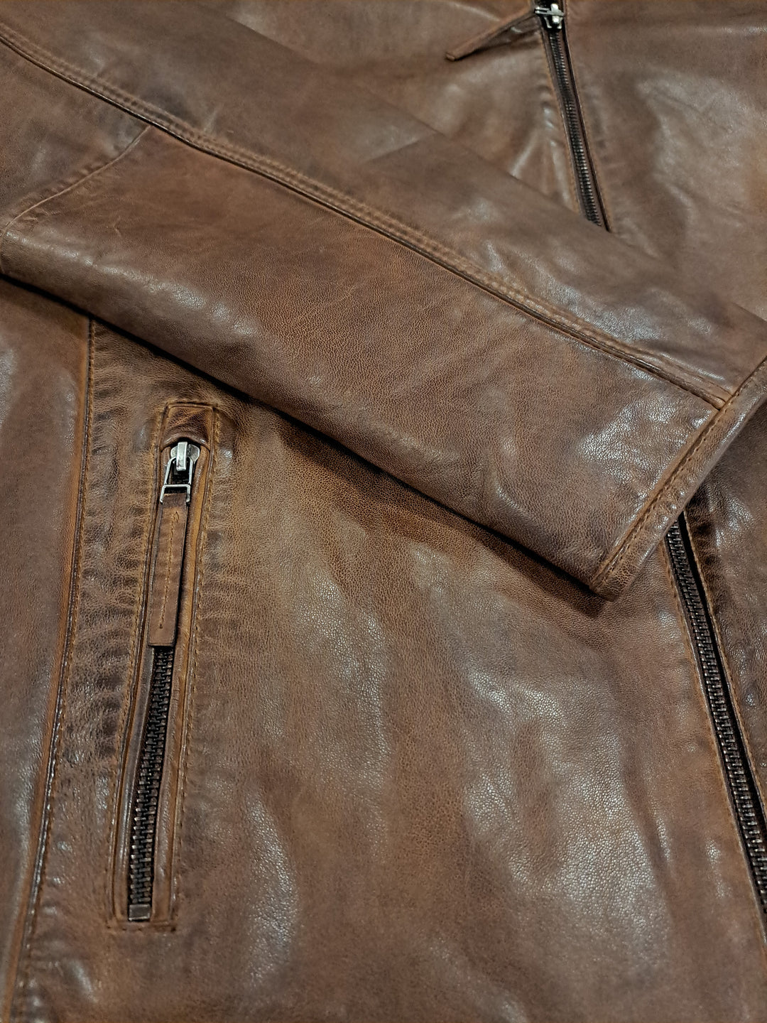 John, 70 cm. Lamb Malli Leather - Man Copper Brown