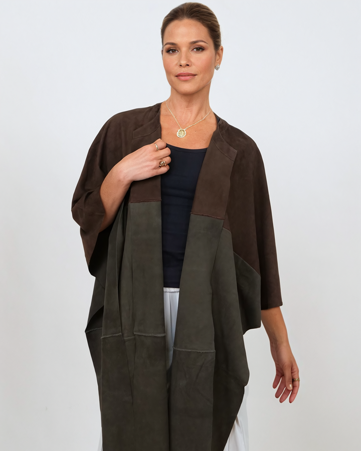 Inna Poncho, 95 cm. – Ziegenwildleder – Damen – Braun &amp; Oliv