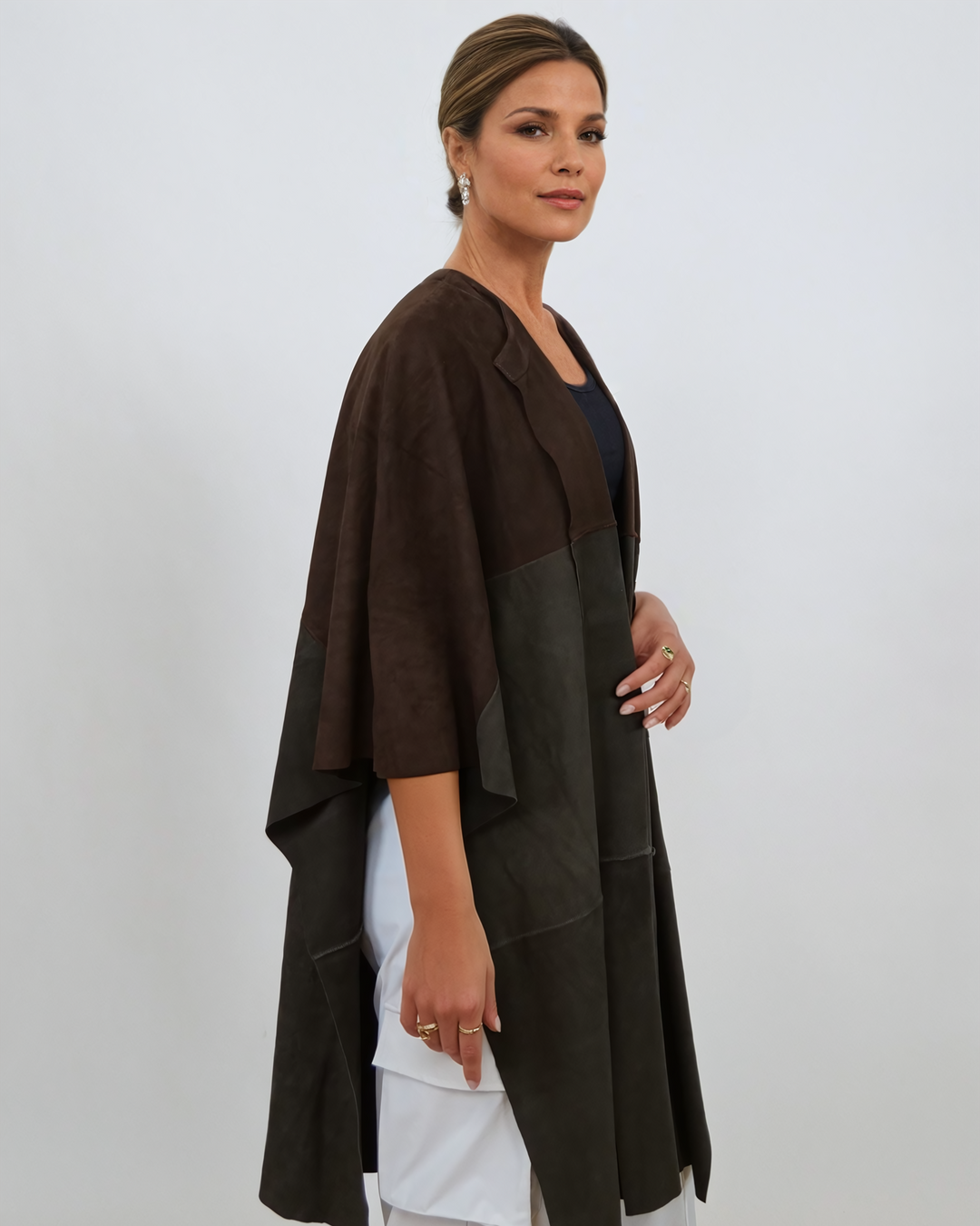 Inna Poncho, 95 cm. – Ziegenwildleder – Damen – Braun &amp; Oliv