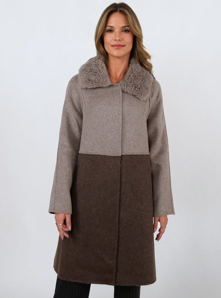 Italia, 95 cm. – Kragen – 100 % Wolle – Damen – Taupe und Dunkelbraun