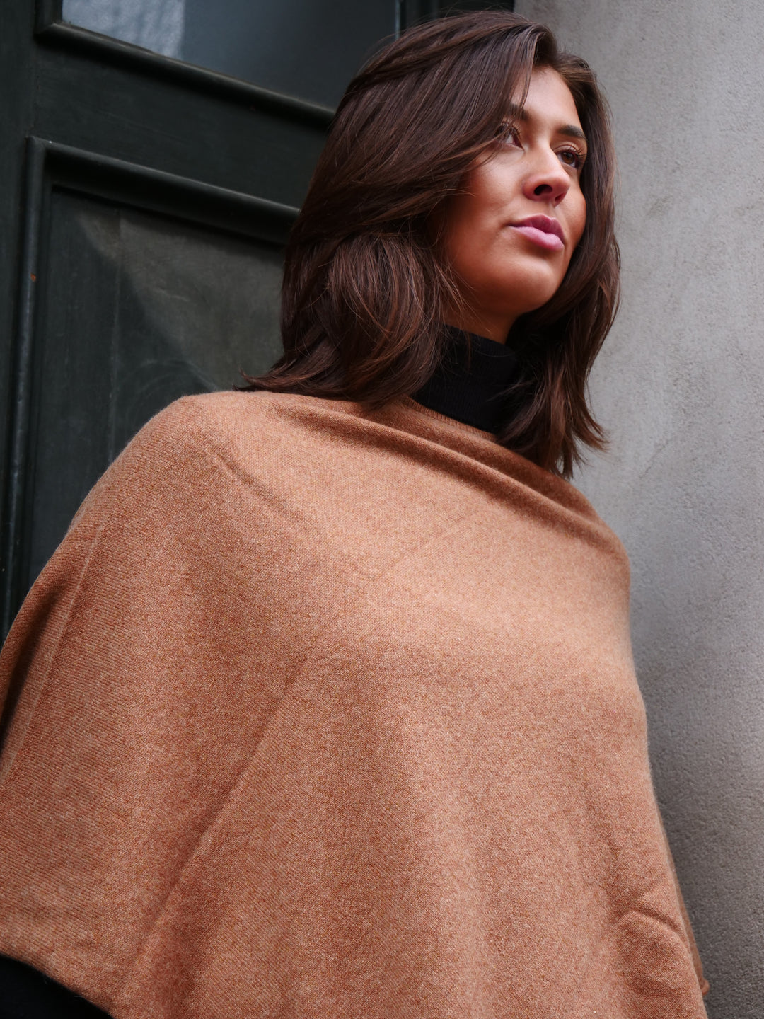 SY-24001 Poncho - 100% Kashmir - Tilbehør - Mørk Camel