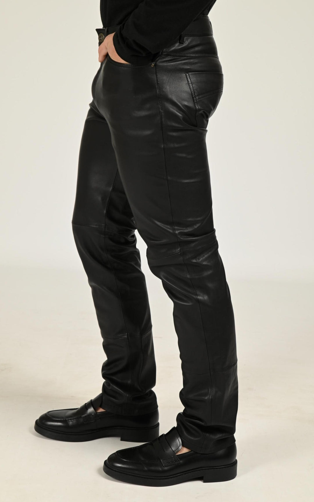 Pantalon Cuir Homme Serge Pariente, modèle Sexy man de couleur noir