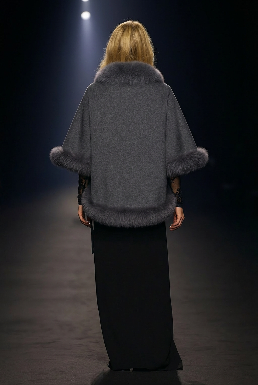 Chadron Cape, 65 cm. - Thinner Double Face Wool - Grey