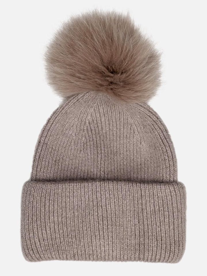 HL22C007 Mössa i angoraull med päls tofs - Taupe